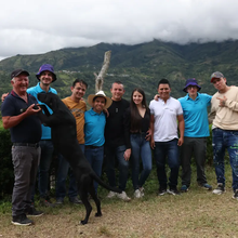 Load image into Gallery viewer, COLOMBIA EL PASEO HUVER CASTILLO
